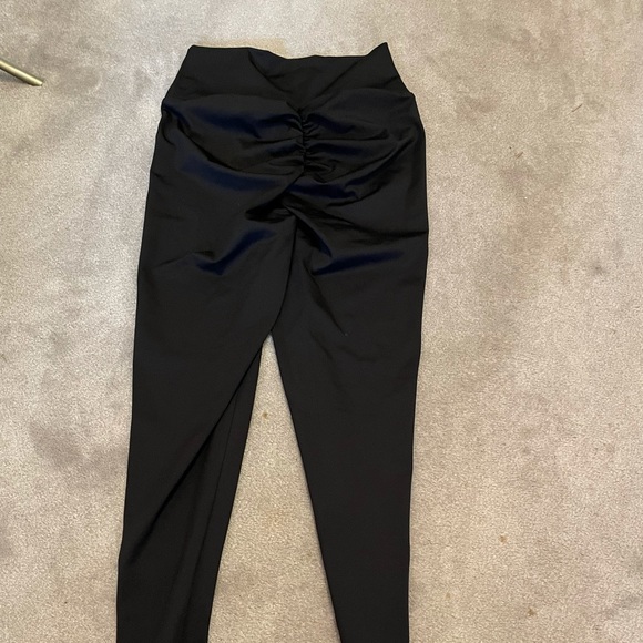 Grrrl Black Ruched leggings - Picture 2 of 2